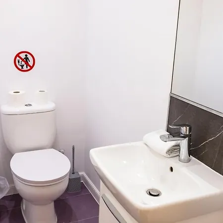 Townhouse, Seaview, Short Ways, Aphrodite Hills Apartamento *